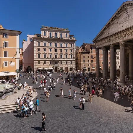 Madonna Del Pantheon Pensionat 4*