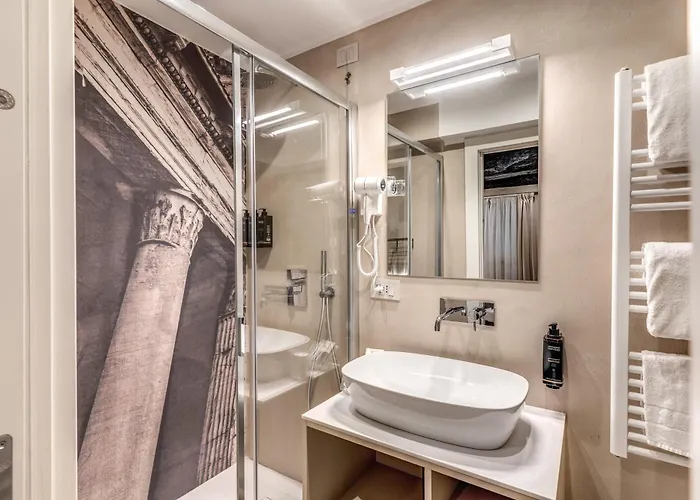 Madonna Del Pantheon 4*